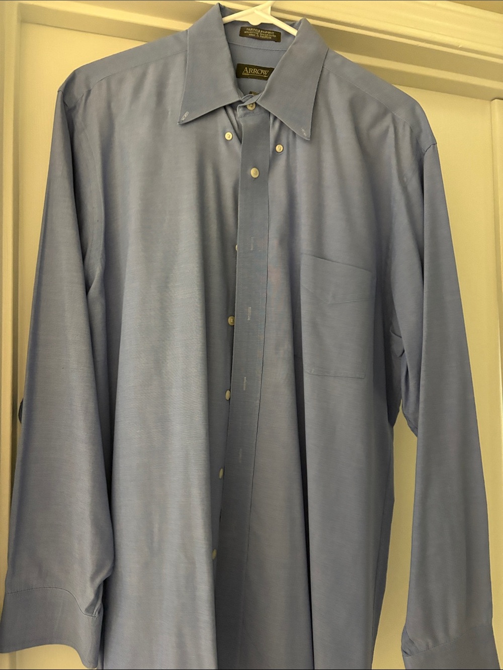 Arrow Men's Light Blue Long-Sleeve Dress Shirt